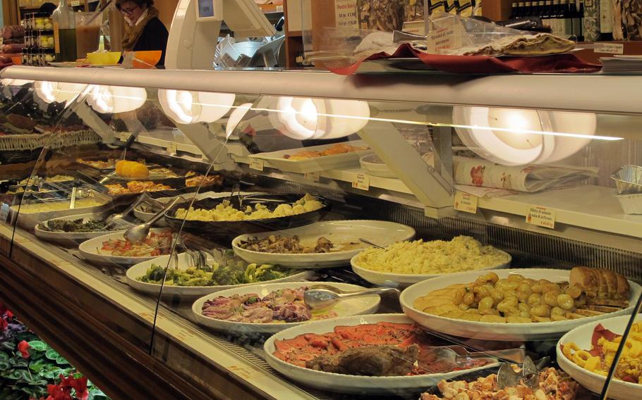 Roast beef, chicken, fish, pasta dishes, vegetables and more are prepared onsite at Vicenza, Italy's Il Ceppo and are available for high-end take-out.