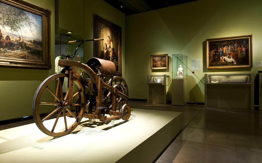 There are more than 300 Swabian-themed artifacts on display at the Landesmuseum Wurttemberg, the state museum of greater Stuttgart. The exhibit offers a wide range of art work and cultural icons of the region known as Swabia.