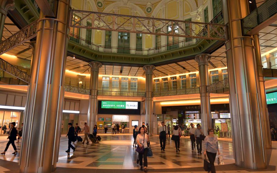 The Tokyo Station complex is linked by a plethora of underground passageways that merge with surrounding commercial buildings, so new shopping delights appear around every corner.