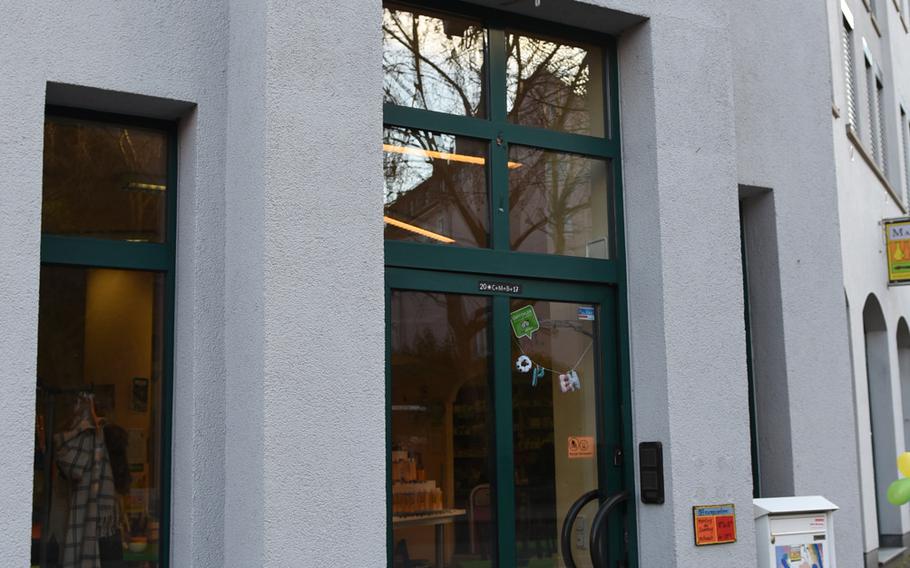 Mal-Werk is located on a corner in downtown Mainz, Germany, conveniently located down the street from the Karstadt department store parking garage.