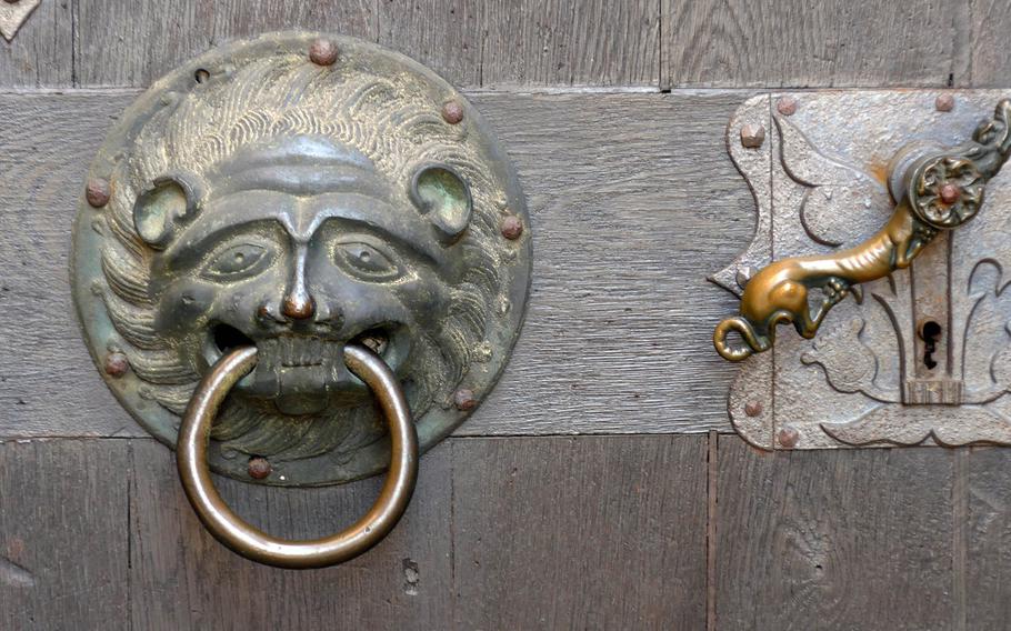 A close-up of the door to the Stadtkirche in Friedberg, Germany.