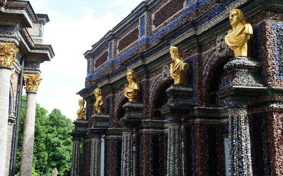 Statues atop the New Palace at the Bayreuth Hermitage.