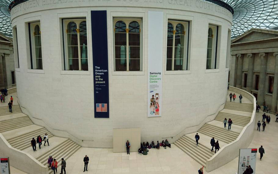 The Queen Elizabeth II Great Court inside the British Museum in London contains a cafe and small gift shops.