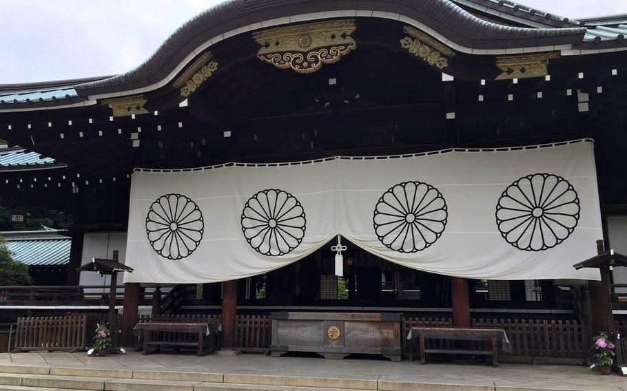 A visit to Yasukuni Shrine, which enshrines the souls of many Japanese war criminals in central Tokyo, can be controversial for politicians.