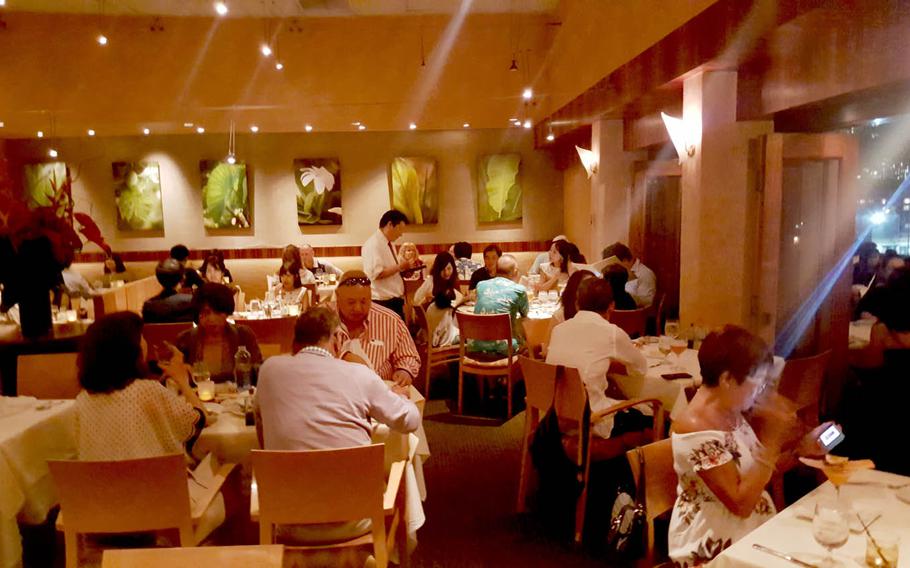 Saturday night dining at Alan Wong's, a Honolulu restaurant that has exemplified Hawaii regional cuisine since opening two decades ago.