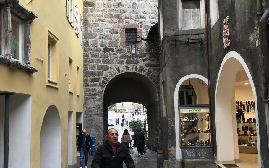 Old archways and twisting streets give  Merano a charming character. The city, once part of Austria, now belongs to Italy. Today it is a melting pot with strong influences of both countries.