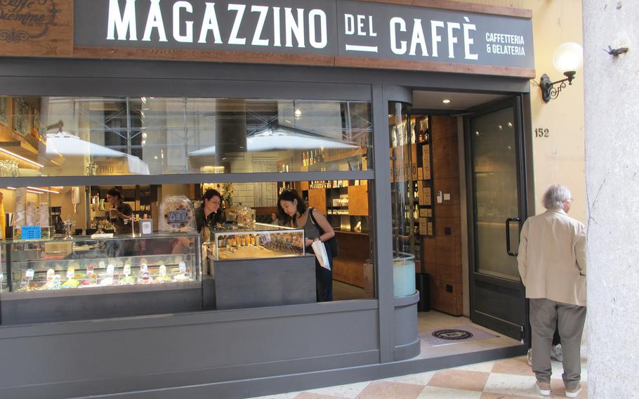 Magazzino Del Caffe opened in June on Vicenza's high street, offering fresh snacks, salads, sandwiches and gelato. It's distinguished by selling filtered coffee.