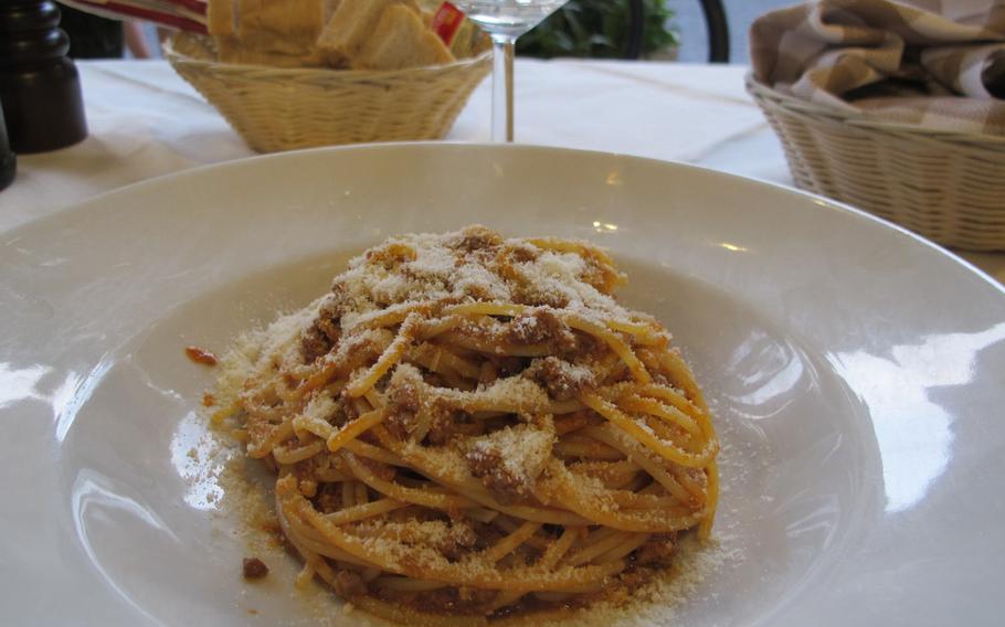 Seafood, pasta, pizza, schnitzel are all on the menus at Sirmione's uniformly good restaurants. A simple spaghetti with meat sauce was one of my favorites.