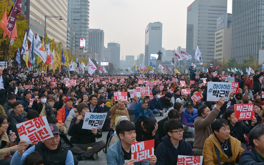Tens of thousands of protesters gather in the historic Gwanghwamun Square in Seoul on Saturday, Nov. 5,  2016, demanding that scandal-ridden President Park Geun-hye step down. 