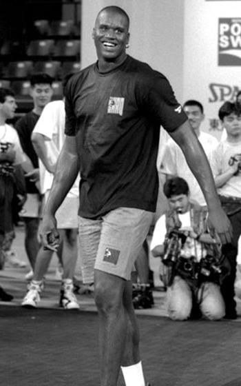Shaquille O’Neal conducts a basketball clinic in Tokyo in August, 1993.