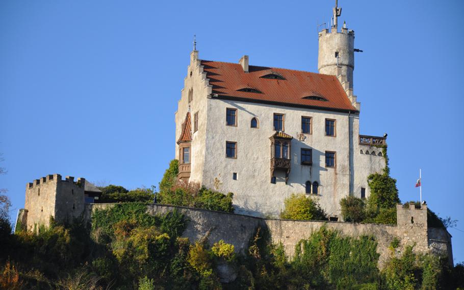 The medieval castle of Gössweinstein has sat above the town in the Farnkische Schweiz for centuries. Now visitors can tour the inside of the castle and enjoy the restaurant and cafe that sit in its courtyard.