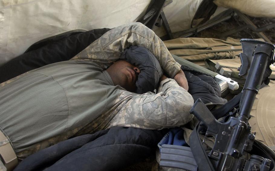 Soldiers often find it hard to get a quality night&#39;s sleep when deployed to a combat zone, and doctors think this lack of sleep could lead to long-term mental problems. Some researchers think sleep deprivation could be a cause of the high suicide rate among military members.