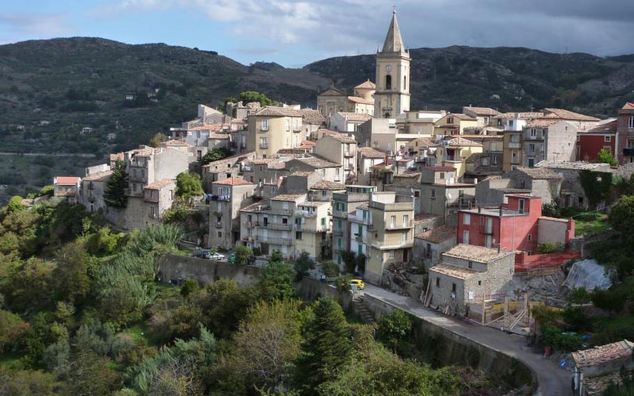 The hillside town of Novara di Sicilia is known for the local maiorchina sheep’s cheese. It has a couple of bars and is a good place to stop for a coffee on the way to Tindari.