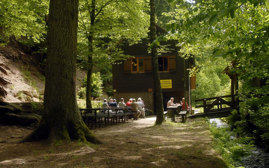 The Wolfsschlucht-Hütte near Esthal, Germany, serves food and beverages on Wednesdays, Saturdays and Sundays. Other huts in the expansive network of huts in the Pfälzerwald near Kaiserslautern, Germany, serve food as well, and some even provide basic lodging.