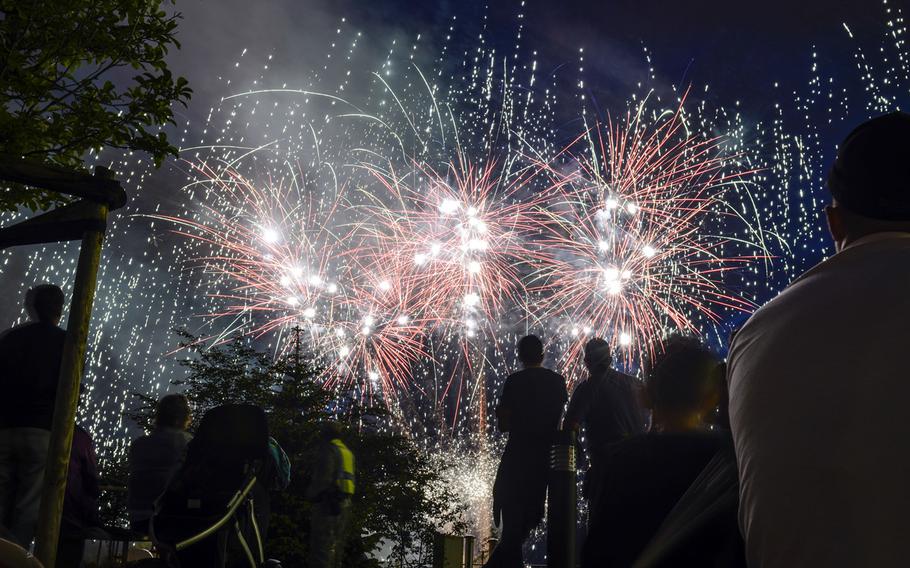 Fireworks decorate the night sky at the 2013 Independence Day celebration at Wiesbaden, Germany, July 3, 2013.