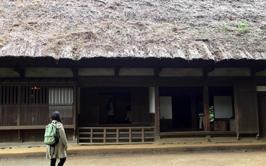 The Yanohara family house, once in Gifu Prefecture, is one of the buildings open to the public at Sankeien in Yokohama. The house includes a fireplace, a room for farm tools and multiple living rooms.