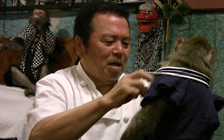Kaoru Otsuka started Kayabukiya Tavern 28 years ago, and its fame has spread throughout the world, because of his five monkeys that have served famous actors and politicians and appeared on television shows.