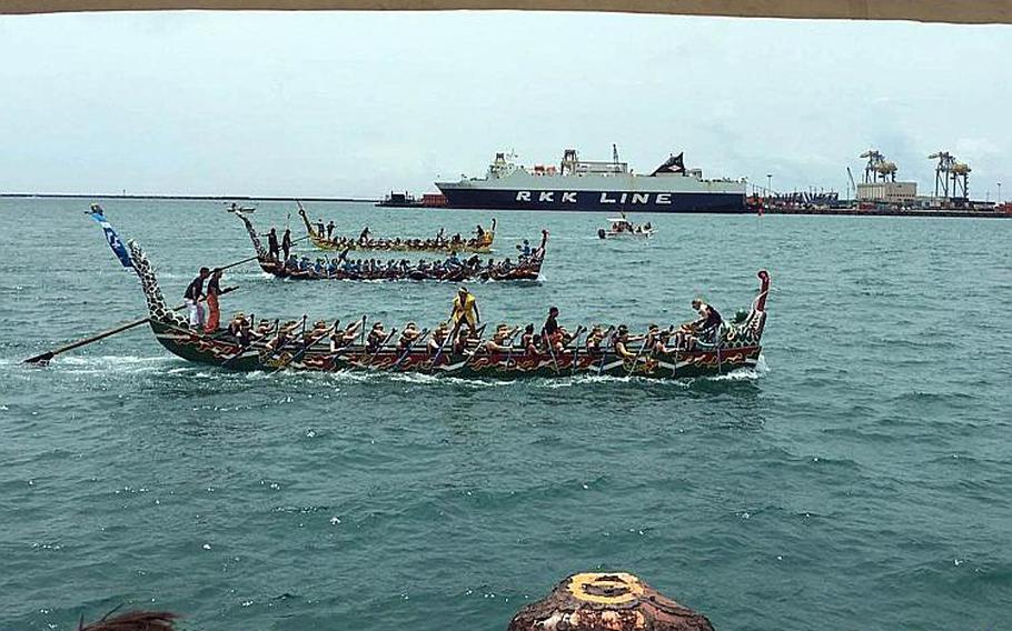 Nirai Kanai, the U.S. Navy Women's Dragon Boat Team, foreground, races in Naha, Okinawa, Friday, May 5, 2017.