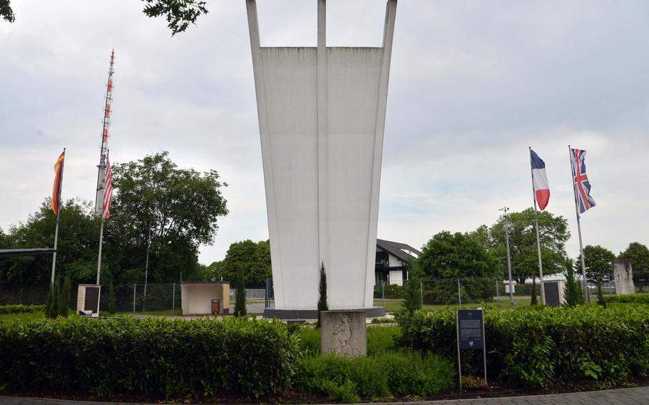 The monument at the Berlin Airlift Memorial, with its three fingers representing the three air corridors from West Germany to West Berlin that the Allies could fly along. The monument is a replica of the original that stands at the former Tempelhof Airport in Berlin. 