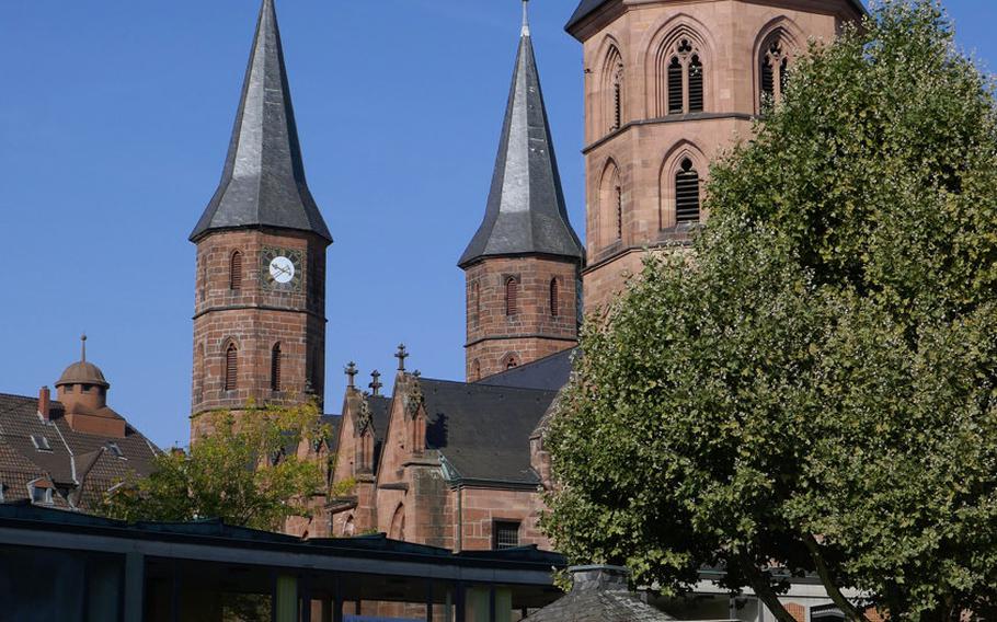 There is a farmer's' market Tuesdays and Saturdays on Stiftsplatz in Kaiserslautern, Germany. In the background is the church that gives the square its name, the Stiftskirche, or Collegiate Church.