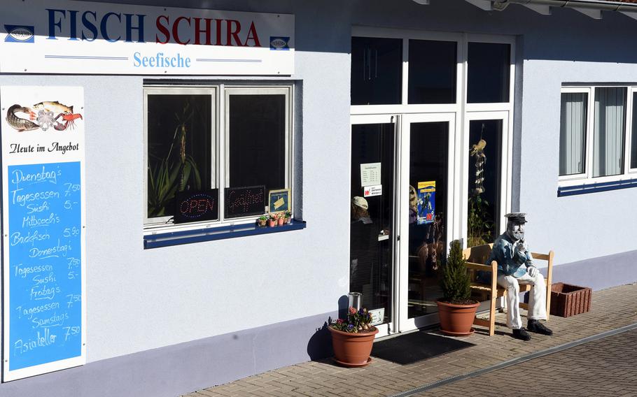 Fisch Schira in Kaiserslautern, Germany, posts its daily menu outside its entrance. Hint: they're serving fish.