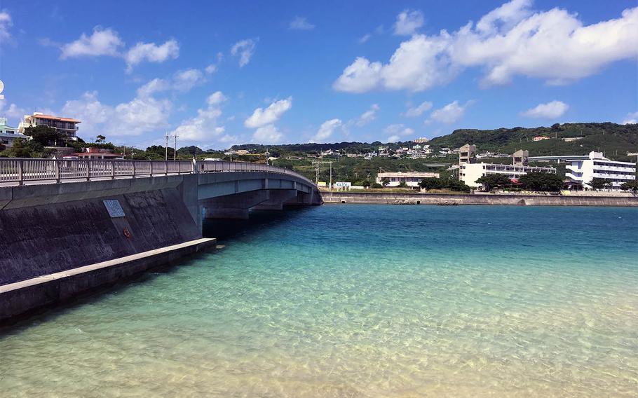 Ou Beach is the first landmark visitors reach after crossing the bridge connecting Ojima Island and Okinawa.