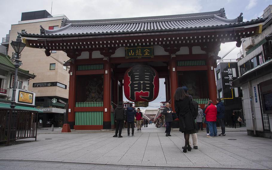 Thunder Gate marks the main entrance to Sensoji, the oldest Buddhist temple in Tokyo.