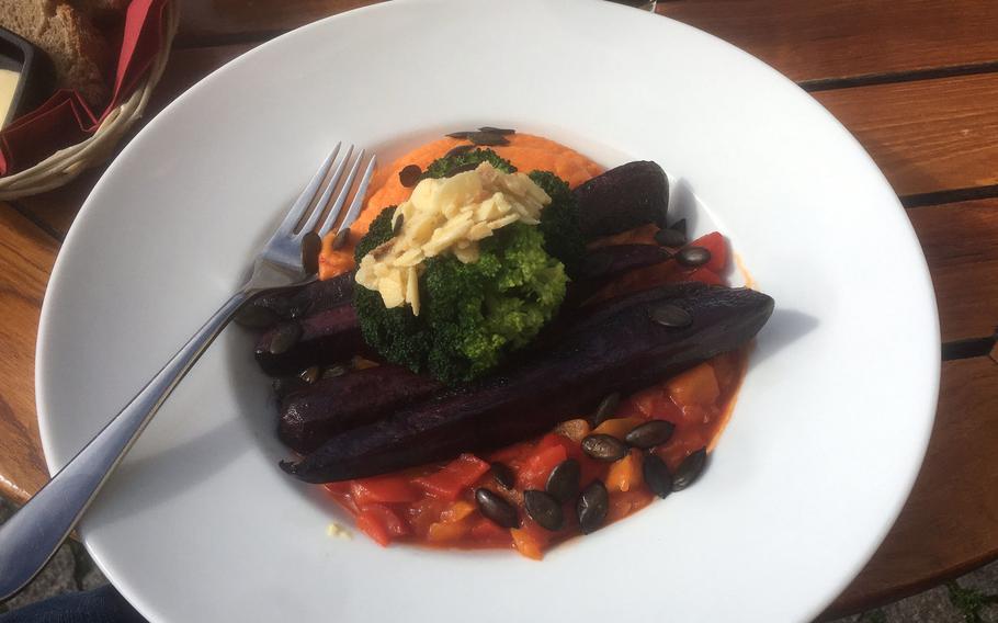 Die Alte Kanzlei in Stuttgart has a wide-ranging menu with lots of local specialties. This power food bowl of roasted beets, pureed sweet potato and other healthy ingredients may have been the ideal choice of dish to order during the coronavirus outbreak.