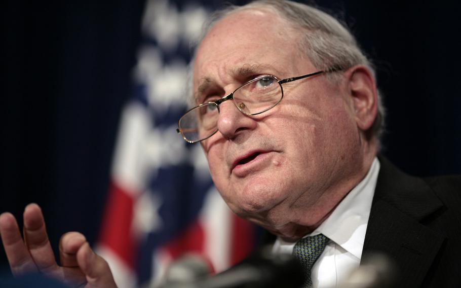 Sen. Carl Levin (D-MI) discusses U.S. policy in Iraq at a press conference on Capitol Hill in Washington, D.C., Wednesday, December 13, 2006.
