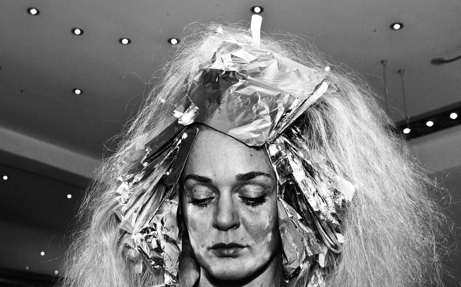 Jens Juul, "Hair 09" | The hair is an intimate part of a person. Hair has some symbolic value: ideas of beauty, strength, eroticism, individuality, sensuality, masculinity, and femininity are closely linked to the hair.
