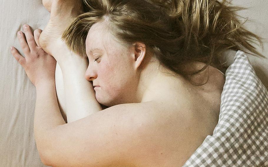 Sabine Lewandowski, "One hundred and forty centimetres, 1" | Since 2012 it has been possible to determine by means of non-invasive tests before birth whether a child will have Down's syndrome, as necessary, initiate an abortion. The photo series "one hundred and forty centimetres" raises questions about our relationship with the stigma of "living with impairment," and the technical possibilities to determine this even before birth.