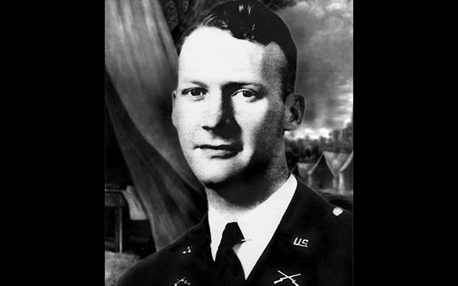 The family of 2nd Lt. Alexander "Sandy" Nininger Jr., World War II's first Medal of Honor recipient, is suing the U.S. government for the second time in an attempt to force a DNA test on an unknown set of remains buried in the Philippines that could belong to the celebrated war hero.