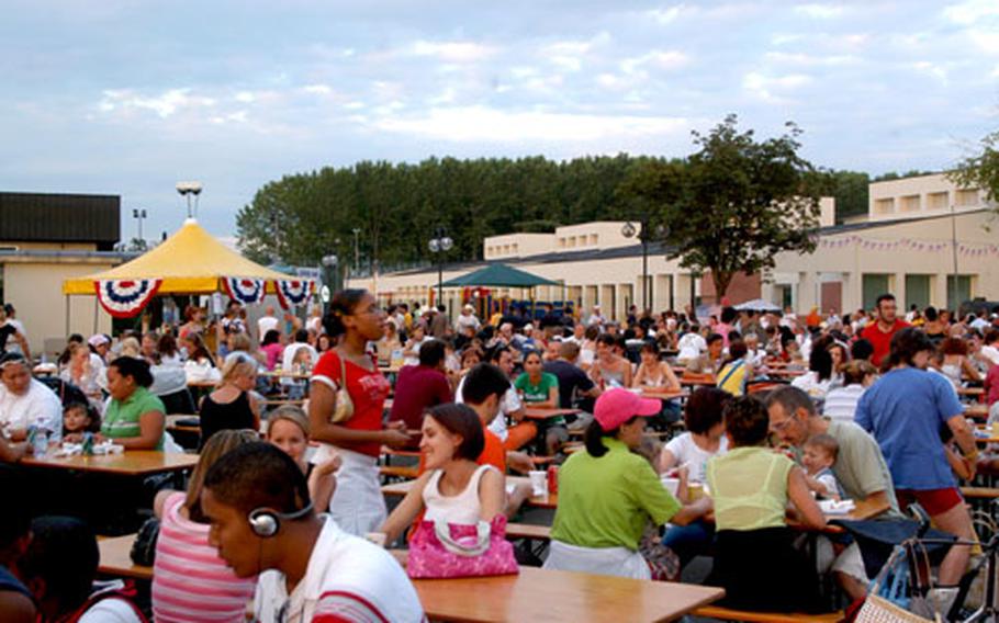 Thousands of Americans and Italians turned out to celebrate America’s Independence Day at La Sagra Americana, a two-day celebration in Vicenza, Italy.
