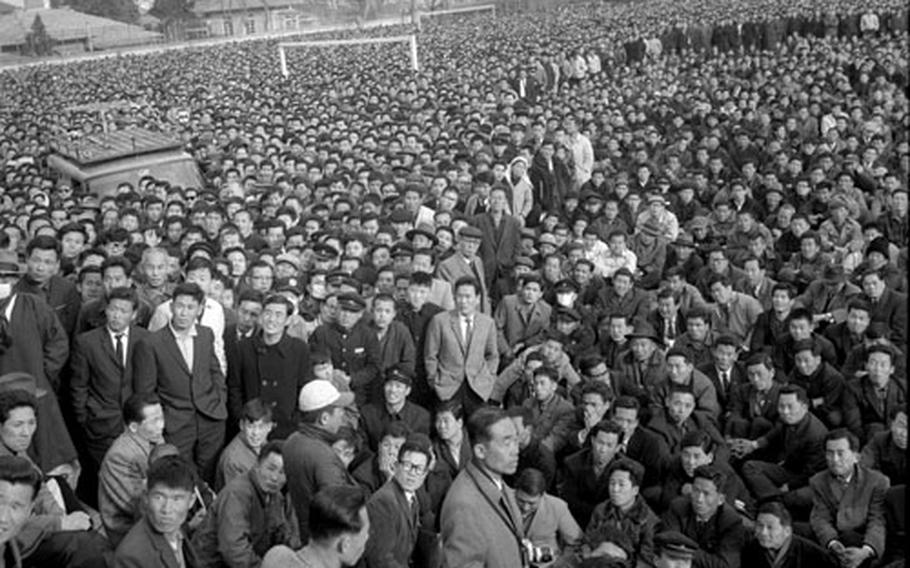 A crowd of 40,000 attended the rally at Seoul High School.