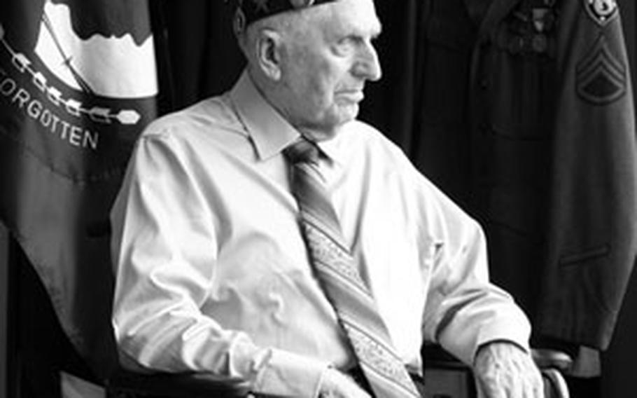 Calling Ralph Holewinski "a tremendous man who encompasses the American spirit," David DeJonge photographed him at a Michigan veterans hospital in 2007.