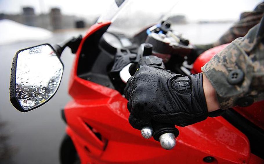 While the new Air Force Instruction no longer requires reflective clothing, airmen are still required to wear gloves or mittens, long-sleeved shirt or jacket, long trousers, eye protection and footwear. Kia Atkins/U.S. Air Force