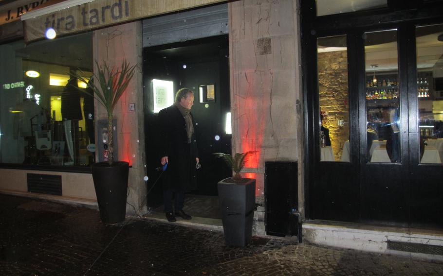 Tira tardi has its menu, both in Italian and English, posted on the outside of the restaurant.