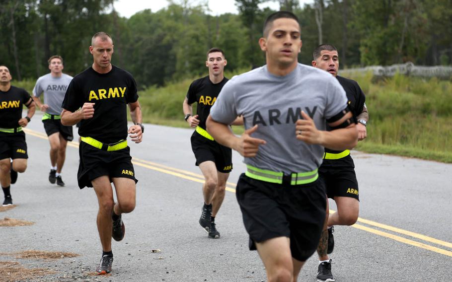 Soldiers run during a physical-fitness test as part of the Army's 2016 Best Warrior Competition at Fort A.P. Hill, Va., Sept. 26, 2016. Diagnoses of overweight and obese servicemembers rose 73 percent over five years across all age groups, according to the Defense Health Agency's latest monthly report.