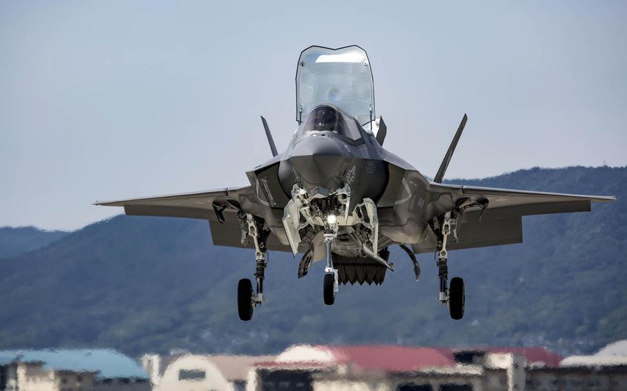 A Marine Corps F-35B Lightning II hovers before a vertical landing at Marine Corps Air Station Iwakuni, Japan, June 13, 2017.