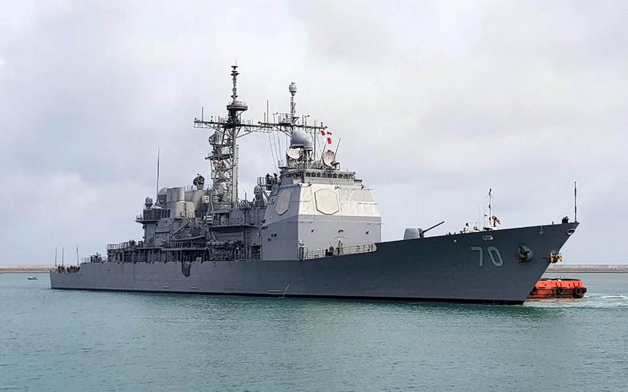 The guided-missile cruiser USS Lake Erie arrives in Colombo, Sri Lanka, June 11, 2017, to provide assistance in the wake of severe flooding and landslides that devastated many regions of the country.