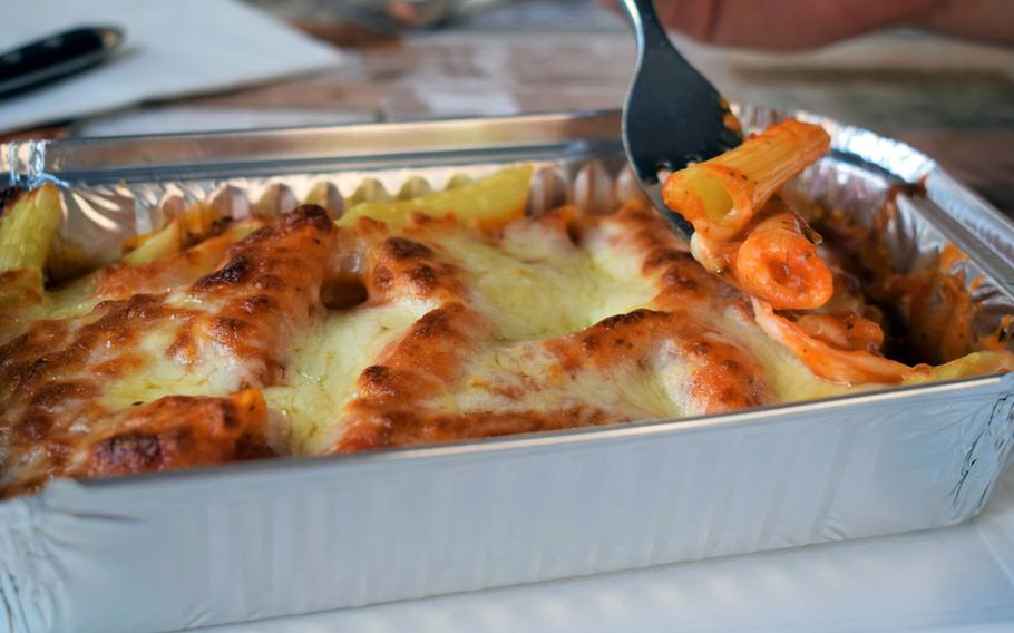 Italian Style Pizza & Pasta in Kaiserslautern, Germany, offers hearty dishes of rigatoni and tortellini, including vegetarian options.