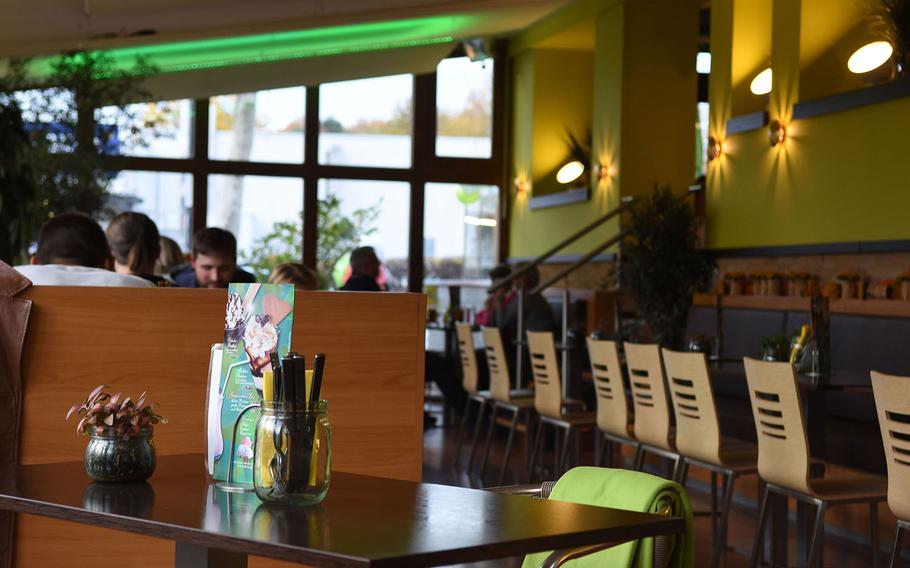 The Cheesecake No. 122 in Kaiserslautern, Germany, has a pleasant, cheerful ambience, with bright colors inside the restaurant and plenty of natural lighting.