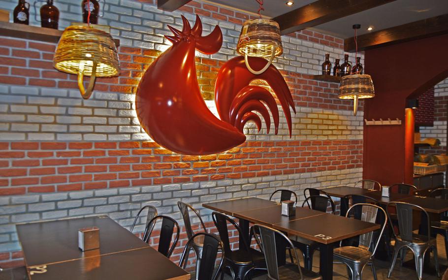 Chicken is what BEFeD, a restaurant in Sacile, Italy, is most know for. However, they brew their own beer and always have different ones available on tap. Their burgers and club sandwiches are also very popular.