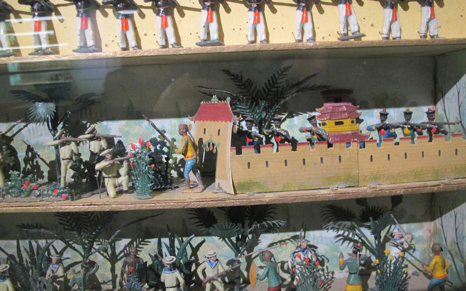 The toy soldiers here represent the Boxers' War, the largest anti-colonial rebellion in modern China at the end of the 19th century that pitted more than 20,000 English, French, German, Italian and American soldiers against the Chinese. It is part of an antique toy collection at the Palazzo Chiericati museum in Vicenza.
