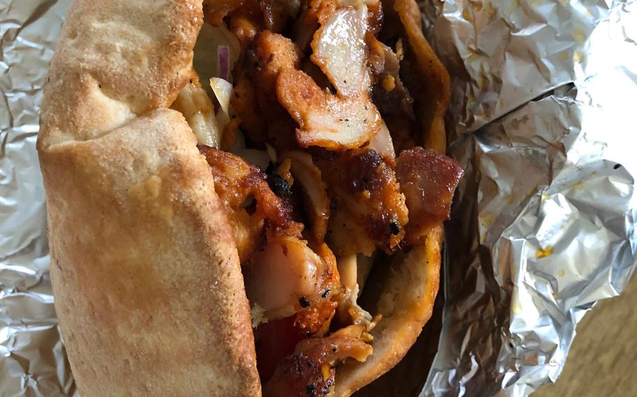 The doner from Mr. Pizza was probably the most disappointing doner I have had in Germany; not just in taste, but in looks.