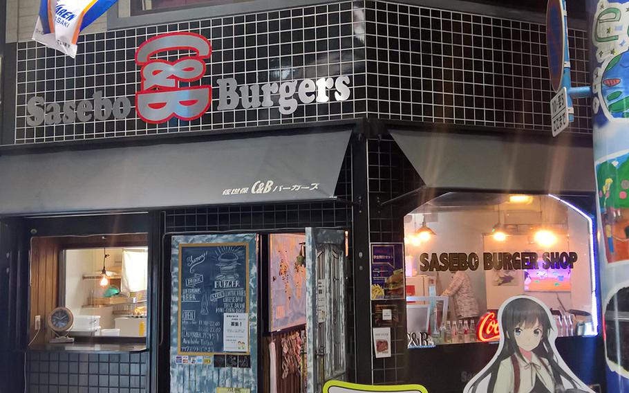 Sasebo C&B Burgers shop is about a 5-minute walk from the Sasebo Naval Base's main gate.