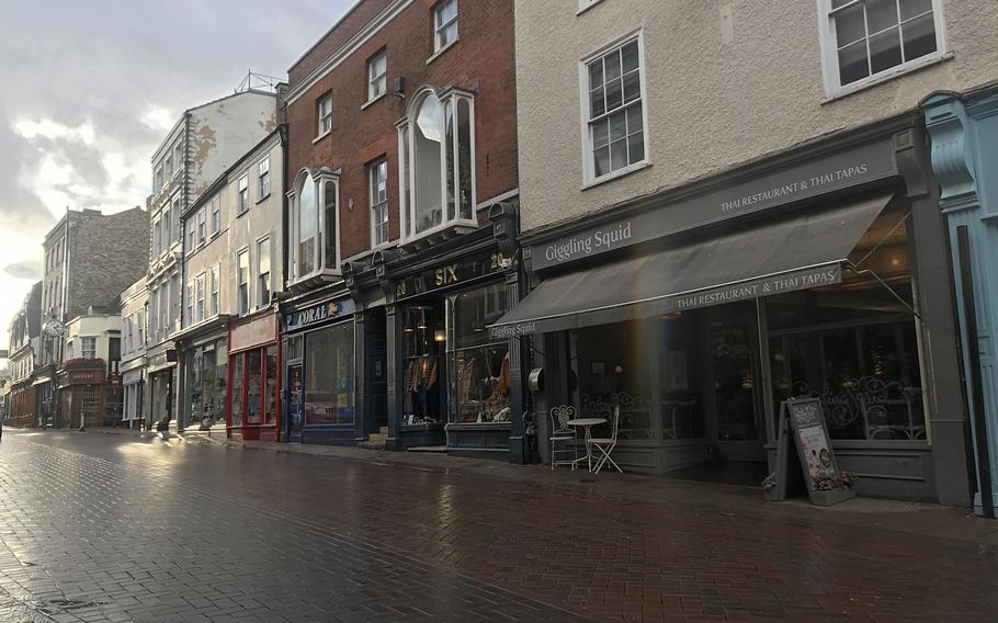 The Giggling Squid can be found near the center of downtown Bury St. Edmunds.