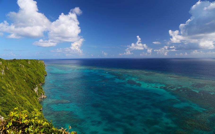 Sankakuten offers astonishing views of Irabu Island, but visitors must be careful because there are no railings.