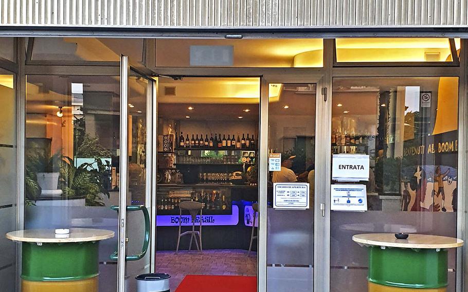 Boom Brasil is a new Brazilian restaurant in Sacile, Italy. It opened for business at the beginning of June and serves traditional Brazilian cuisine and drinks.