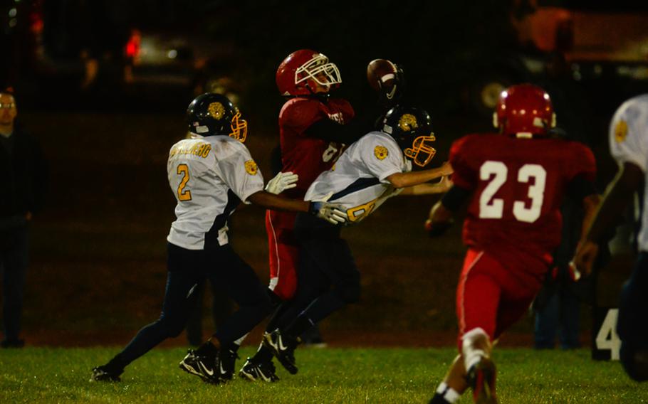 Kaiserslautern's Stephen Adjeu makes an outstanding catch late in his team's 18-13 loss to Heidelberg Friday night.